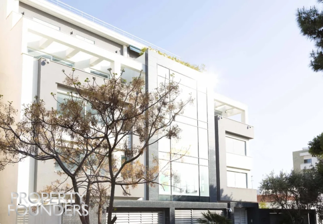 (For Sale) Commercial Building || Athens South/Glyfada - 2.164 Sq.m, 8.000.000€ 