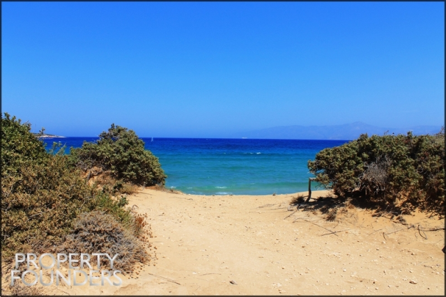 (For Sale) Land Agricultural Land  || Cyclades/Paros - 10.000 Sq.m, 950.000€ 