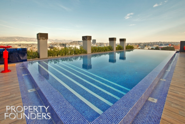 (For Sale) Other Properties Hotel || Piraias/Piraeus - 18.000 Sq.m, 1€ 