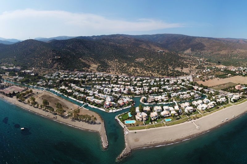 Porto Hydra: Tribute to a picturesque community of the Peloponnese