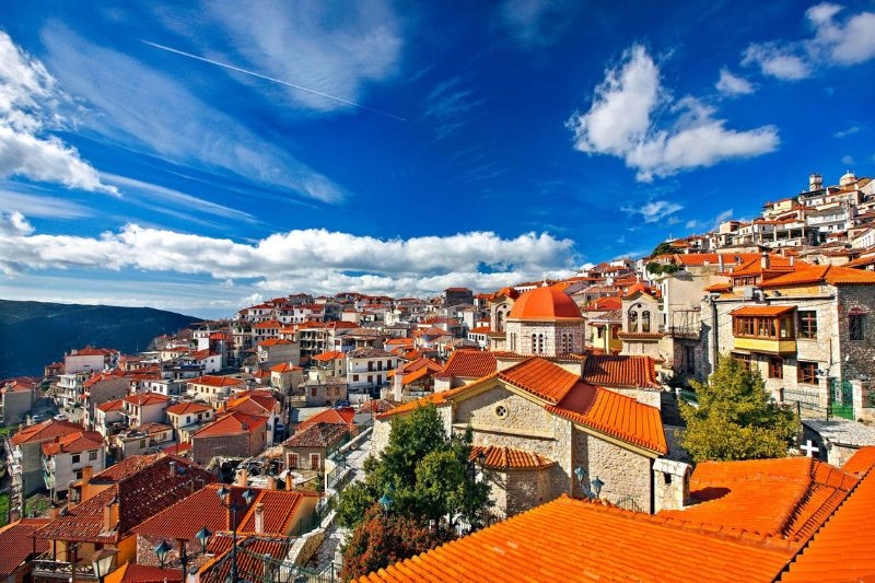 Arachova: Tribute to the queen of the Greek winter