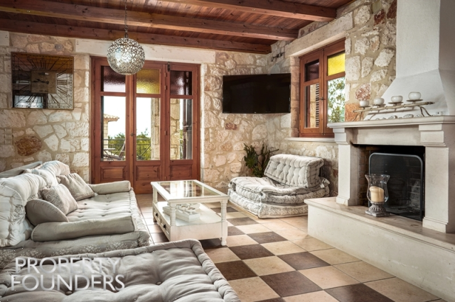 (For Sale) Residential Villa || Zakynthos (Zante)/Zante Chora - 195 Sq.m, 4 Bedrooms, 500.000€ 