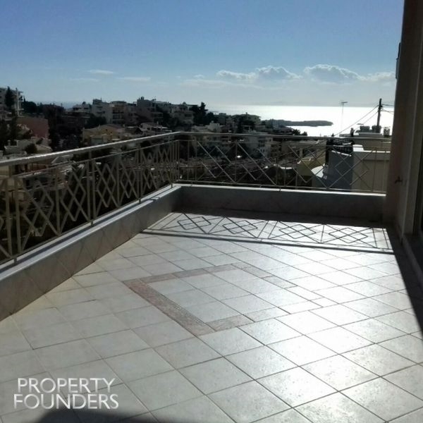 (For Sale) Residential Floor Apartment || East Attica/Voula - 120 Sq.m, 2 Bedrooms, 570.000€ 