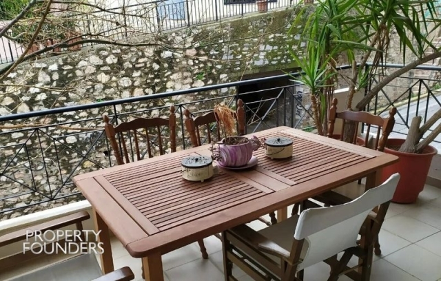 (For Sale) Residential Apartment || Athens Center/Athens - 100 Sq.m, 2 Bedrooms, 380.000€ 
