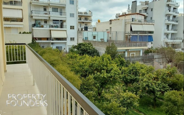 (For Sale) Residential Floor Apartment || Athens South/Glyfada - 147 Sq.m, 4 Bedrooms, 480.000€ 