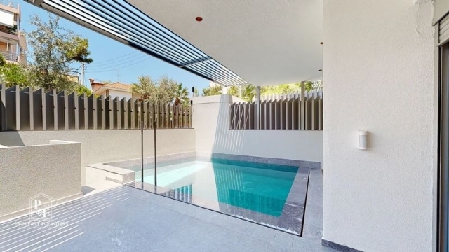 (Προς Πώληση) Κατοικία Μεζονέτα || Αθήνα Νότια/Γλυφάδα - 250 τ.μ, 4 Υ/Δ, 1.750.000€ 