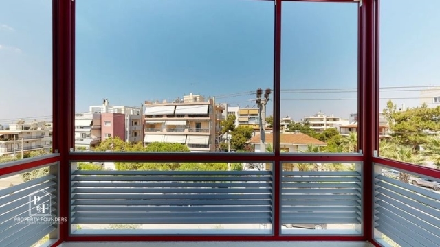 (Προς Πώληση) Κατοικία Διαμέρισμα || Αθήνα Νότια/Γλυφάδα - 73 τ.μ, 2 Υ/Δ, 585.000€ 