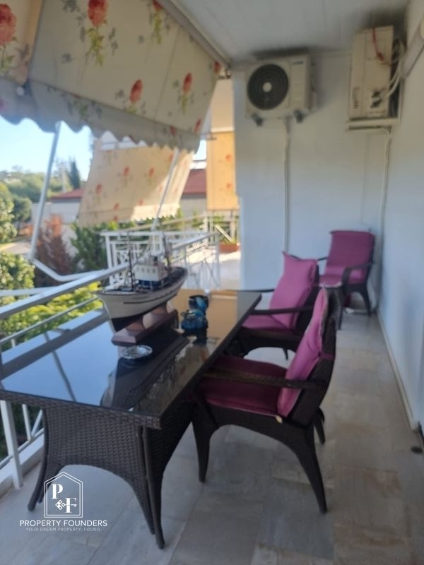 (For Sale) Residential Apartment || East Attica/Vouliagmeni - 110 Sq.m, 2 Bedrooms, 960.000€ 
