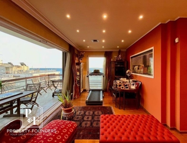 (For Sale) Residential Apartment || Athens South/Palaio Faliro - 182 Sq.m, 4 Bedrooms, 680.000€ 