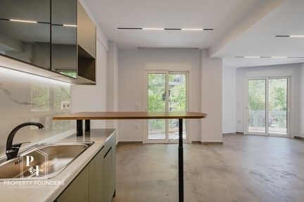 (For Sale) Residential Apartment || Athens Center/Athens - 74 Sq.m, 2 Bedrooms, 300.000€ 