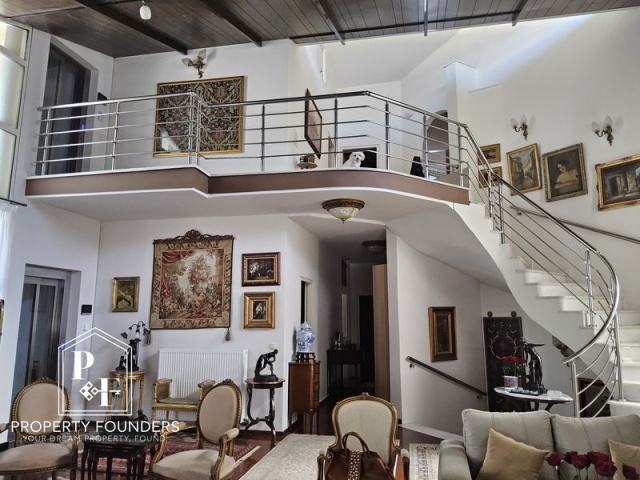 (For Sale) Residential Villa || East Attica/Voula - 550 Sq.m, 7 Bedrooms, 3.800.000€ 