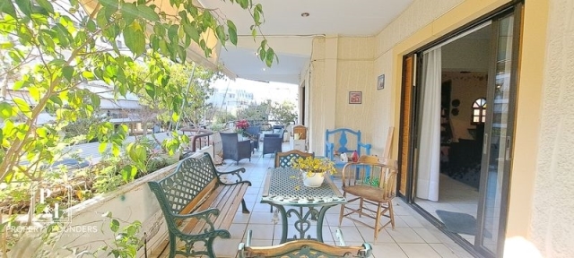(For Sale) Residential Floor Apartment || Athens South/Glyfada - 160 Sq.m, 3 Bedrooms, 650.000€ 