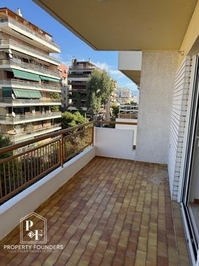 (For Sale) Residential Apartment || Athens South/Palaio Faliro - 100 Sq.m, 2 Bedrooms, 280.000€ 