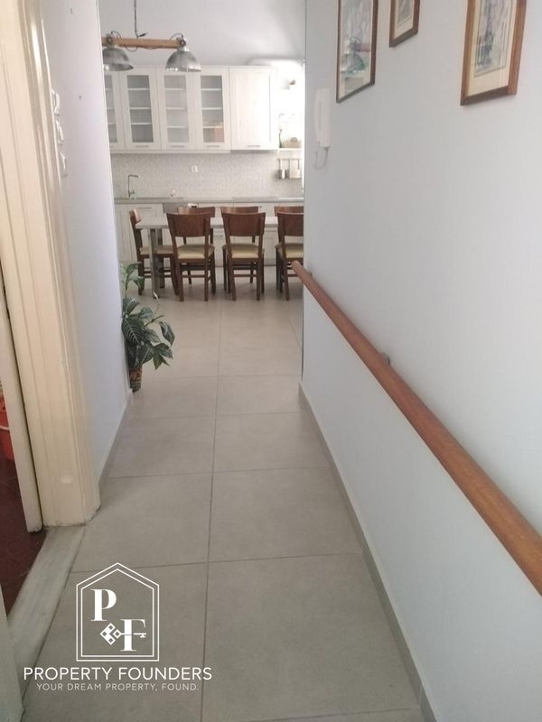 (For Rent) Residential Floor Apartment || Piraias/Piraeus - 180 Sq.m, 3 Bedrooms, 1.300€ 