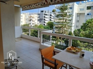 (For Rent) Residential Floor Apartment || Athens South/Glyfada - 130 Sq.m, 3 Bedrooms, 1.900€ 