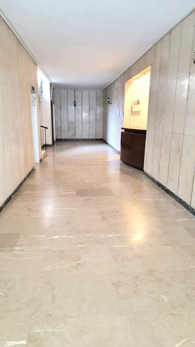 (Προς Πώληση) Επαγγελματικός Χώρος Επαγγελματικός Χώρος || Αθήνα Νότια/Γλυφάδα - 75 τ.μ, 550.000€ 