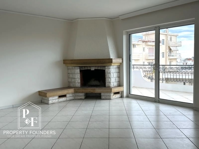 (For Sale) Residential Floor Apartment || Athens South/Glyfada - 133 Sq.m, 3 Bedrooms, 445.000€ 