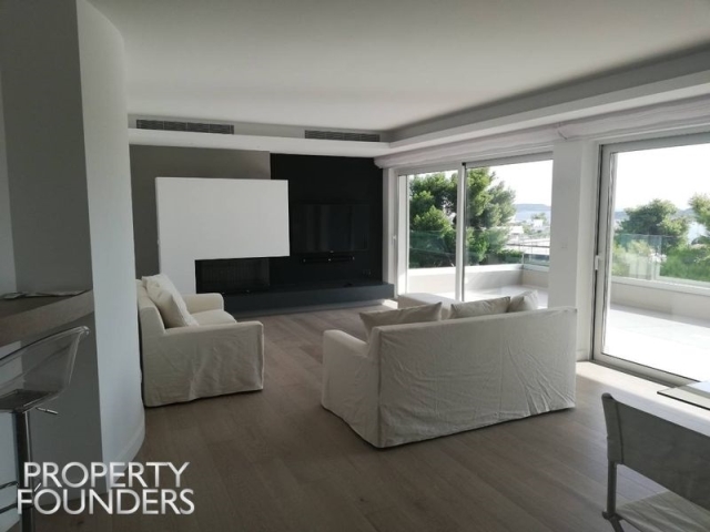 (For Rent) Residential Apartment || East Attica/Vouliagmeni - 167 Sq.m, 3 Bedrooms, 4.000€ 