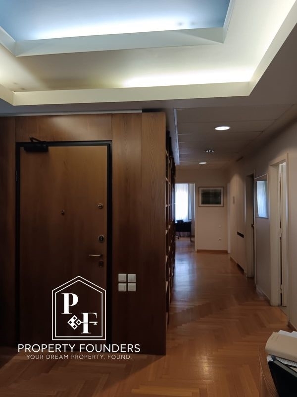 (For Sale) Commercial Office || Athens Center/Athens - 213 Sq.m, 1.350.000€ 