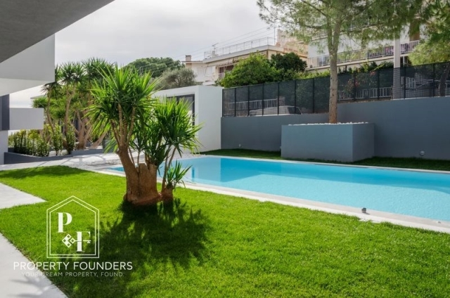 (For Rent) Residential Apartment || East Attica/Vouliagmeni - 210 Sq.m, 3 Bedrooms, 5.000€ 