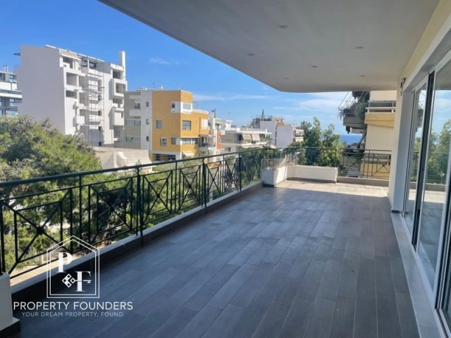 (Προς Ενοικίαση) Κατοικία Οροφοδιαμέρισμα || Αθήνα Νότια/Γλυφάδα - 165 τ.μ, 3 Υ/Δ, 2.800€ 