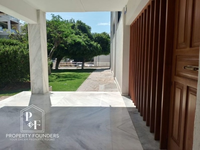 (For Rent) Commercial || Athens South/Alimos - 535 Sq.m, 9.000€ 