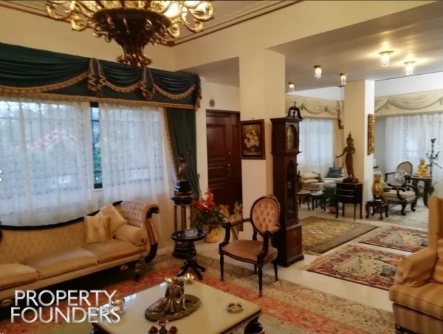 (For Sale) Residential Detached house || Athens South/Glyfada - 700 Sq.m, 10 Bedrooms, 3.500.000€ 