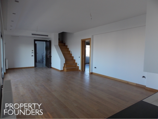 (Προς Πώληση) Κατοικία Μεζονέτα || Αθήνα Νότια/Γλυφάδα - 190 τ.μ, 4 Υ/Δ, 1.550.000€ 