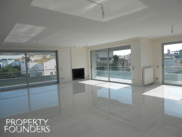 (For Sale) Other Properties Block of apartments || Athens South/Glyfada - 840 Sq.m, 8.500.000€ 