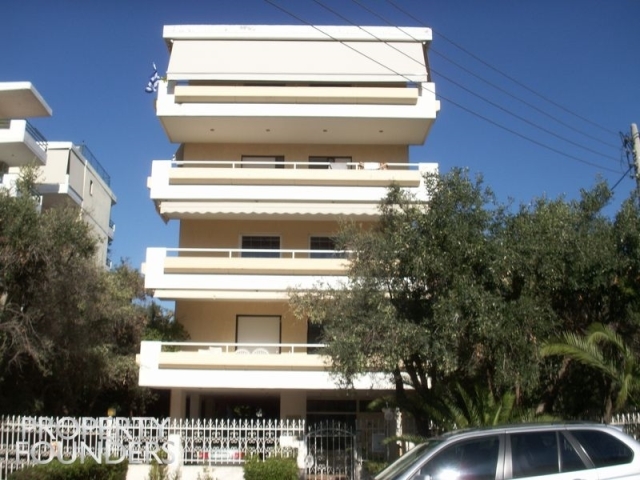 (For Sale) Residential Floor Apartment || Athens South/Glyfada - 137 Sq.m, 4 Bedrooms, 670.000€ 