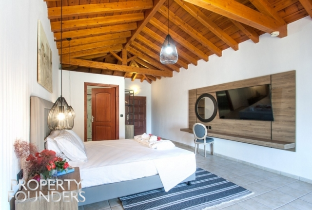 (For Sale) Other Properties Hotel || Magnisia/Sporades-Skiathos - 2.000 Sq.m, 4.300.000€ 